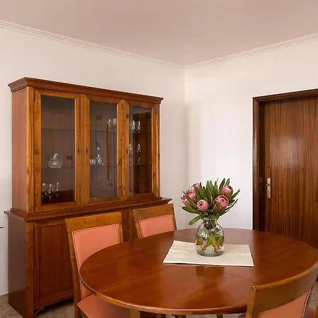 Franco's House, Mar E Serra *