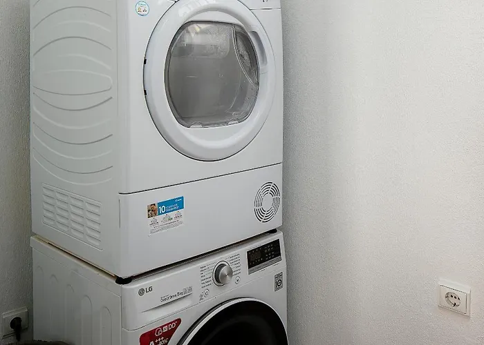 Franco's House, Mar E Serra *